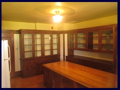 Robie House 47 - kitchen